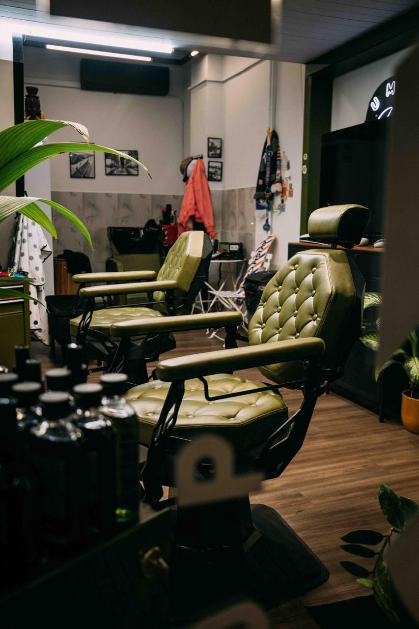 Haircut styling details